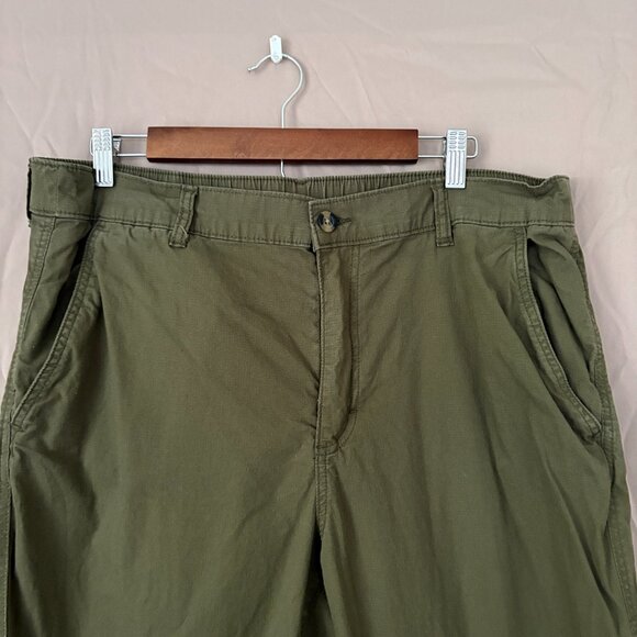 Eddie Bauer Green Chino Pants Size 38x32 Office Professional - Picture 2 of 6